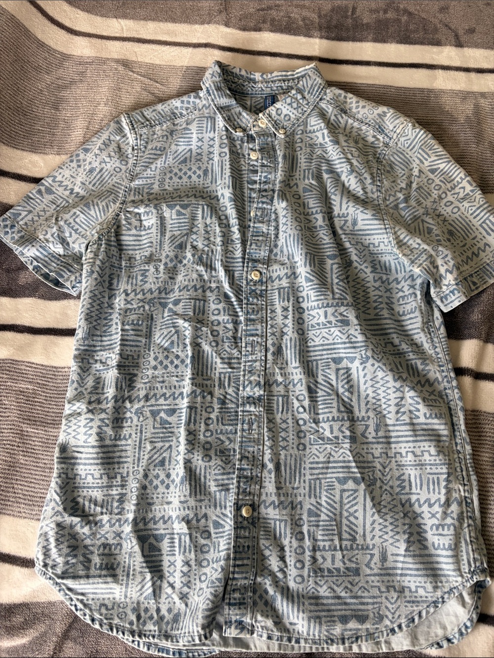 H&M Pale Blue Aztec-Style Short Sleeve Button-Down Shirt